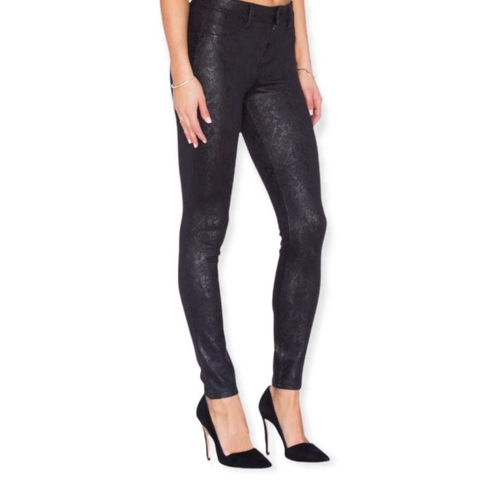 Level 99 Mid Rise Janice Ultra Skinny pants